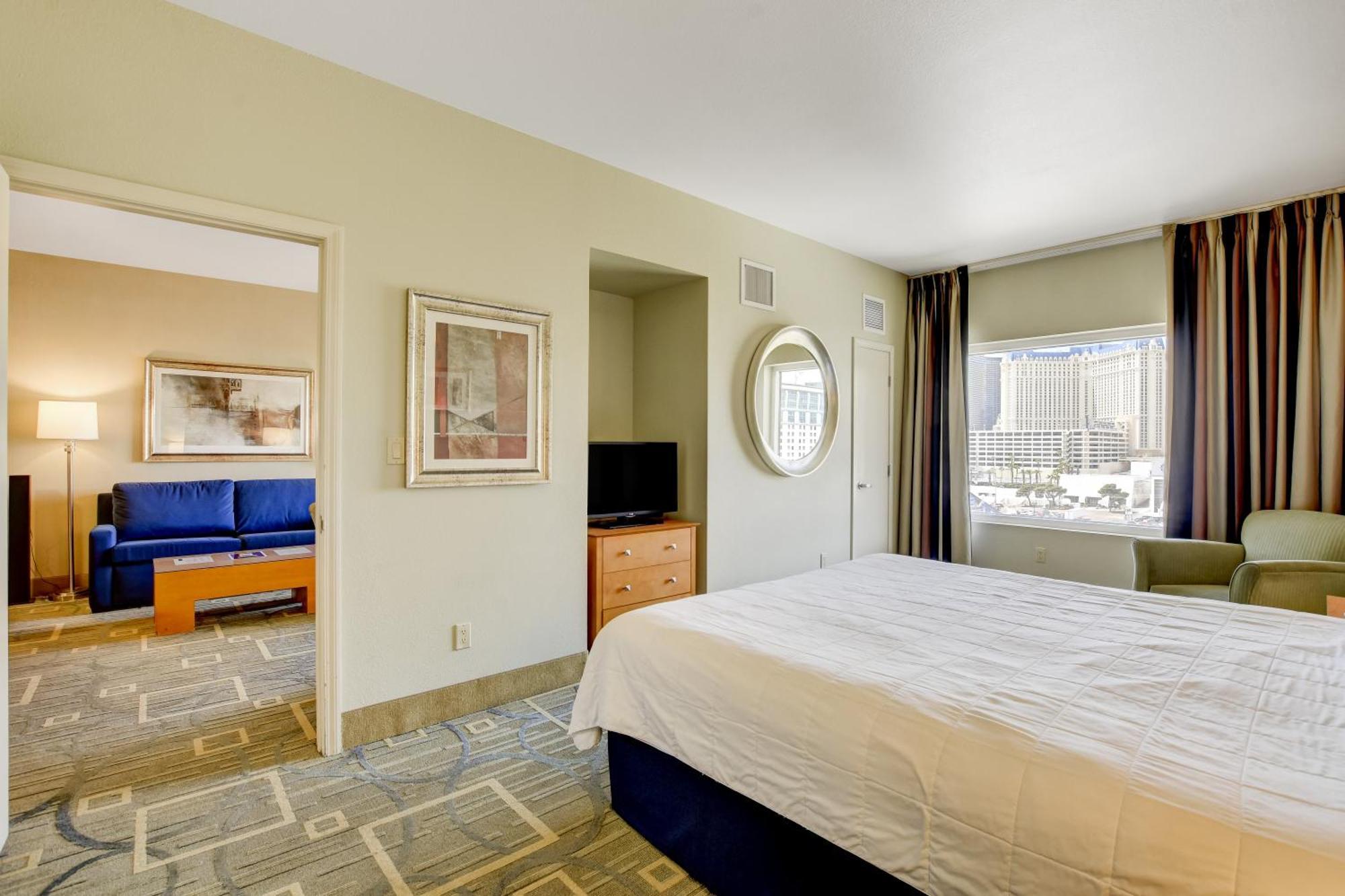 Ultimate Las Vegas Getaway One Bedroom Suite With Balcony, Kitchen, Gym, Pool & Free Parking Exterior photo